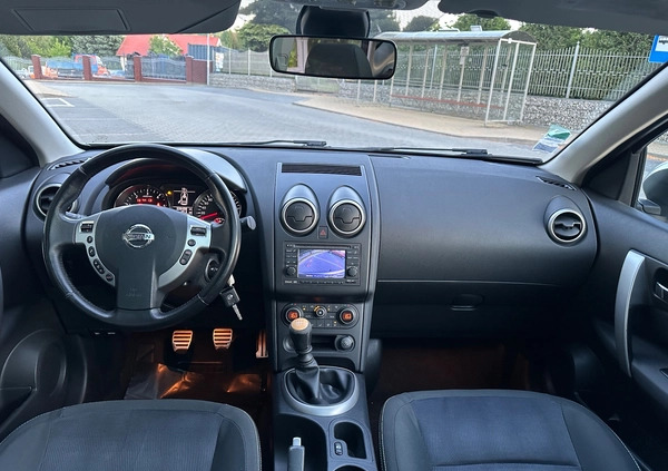 Nissan Qashqai cena 29900 przebieg: 225000, rok produkcji 2011 z Tarnobrzeg małe 67